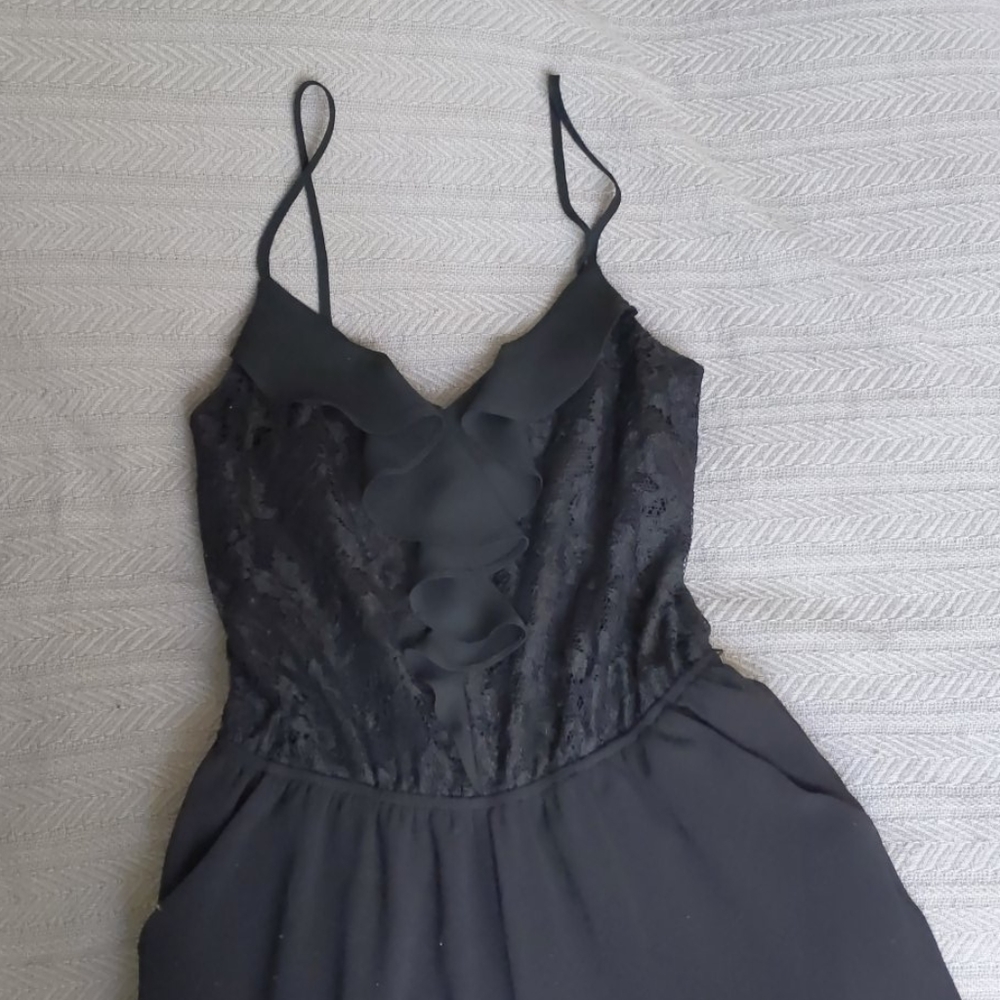 Romper with pockets